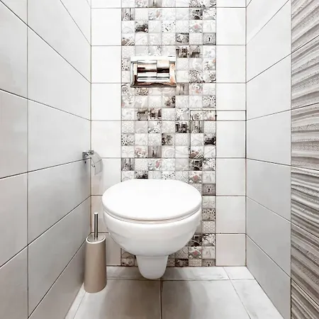 Apartman 2bdr Heart Of Ac Fully Equipped