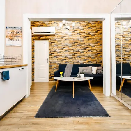 Apartman 2bdr Heart Of Ac Fully Equipped Szófia